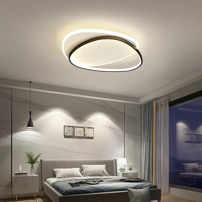 Modern Ceiling Light With Interlaced Lines